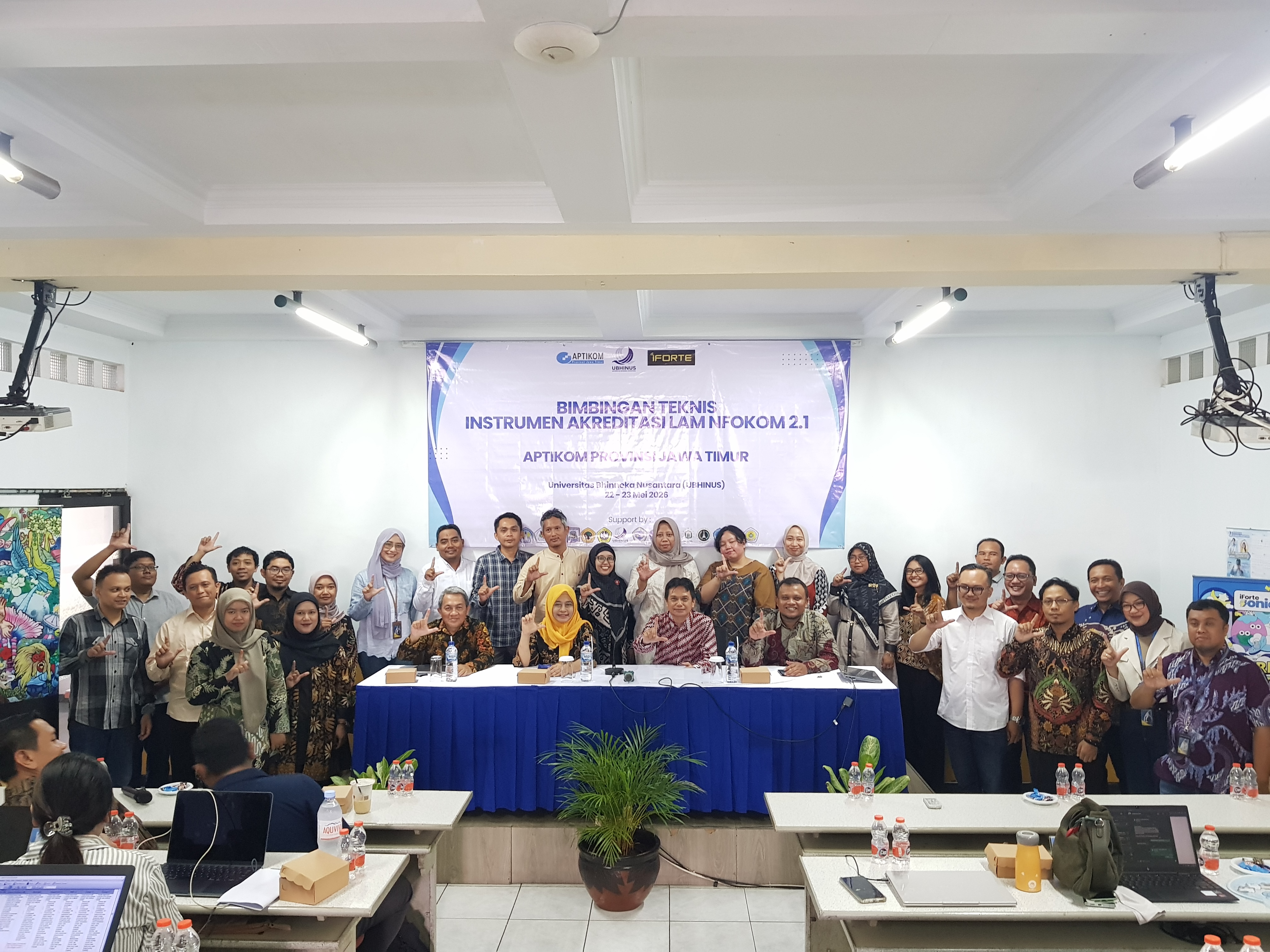 https://informatics-ubhi.id/berita/36